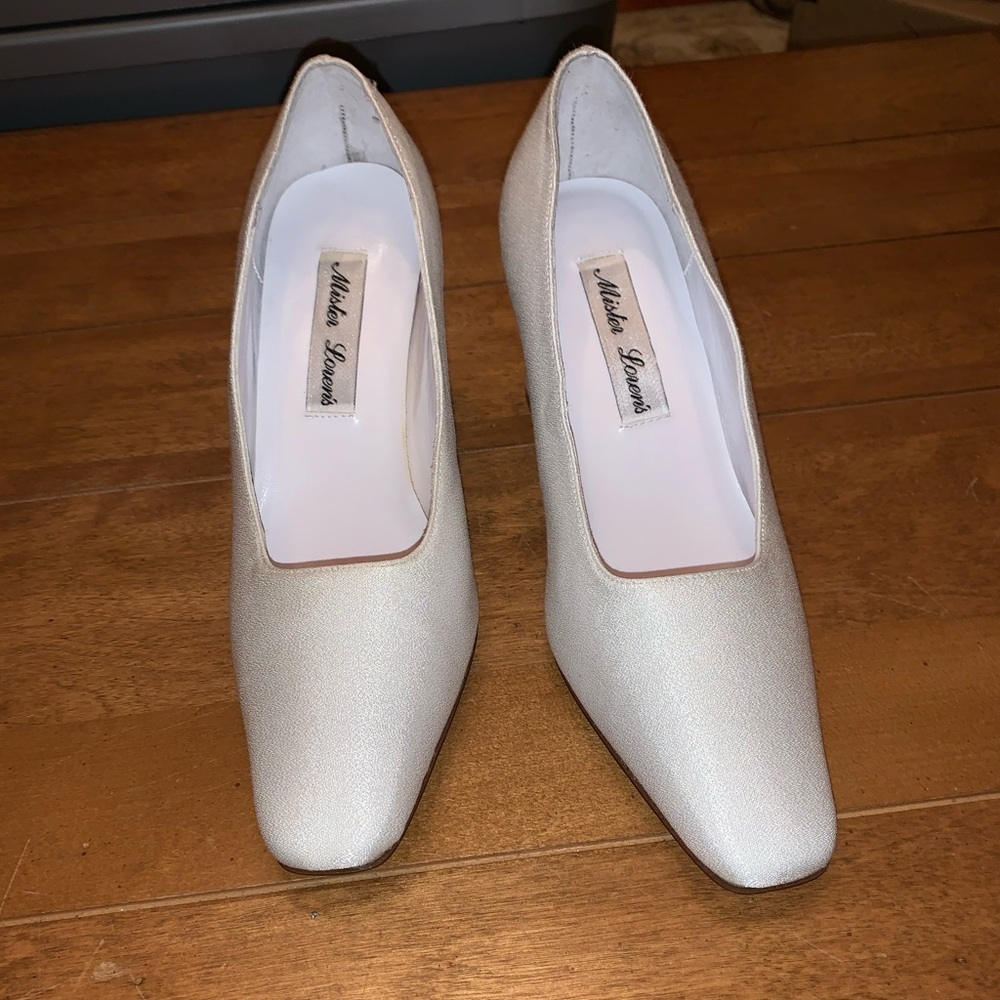 Mister Loren’s pearl white pumps 3 in heels